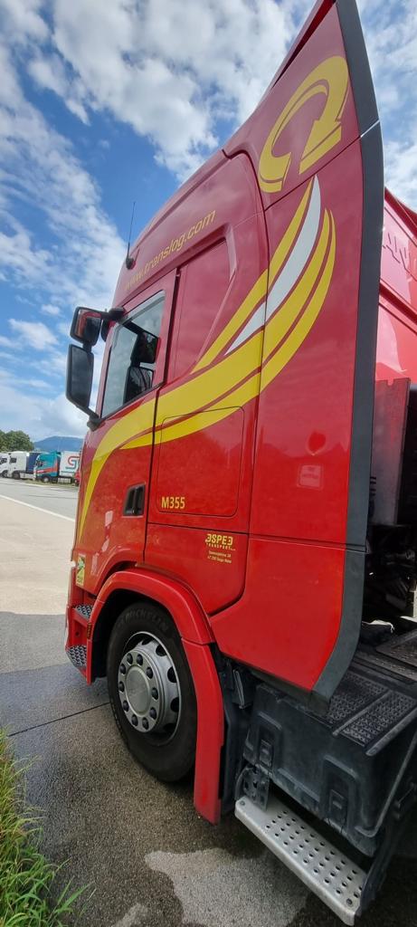 WhatsApp Image 2023-08-29 at 11.38.30.jpeg